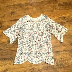 Solitaire ANTHRO gray and pink floral embroidered blouse
